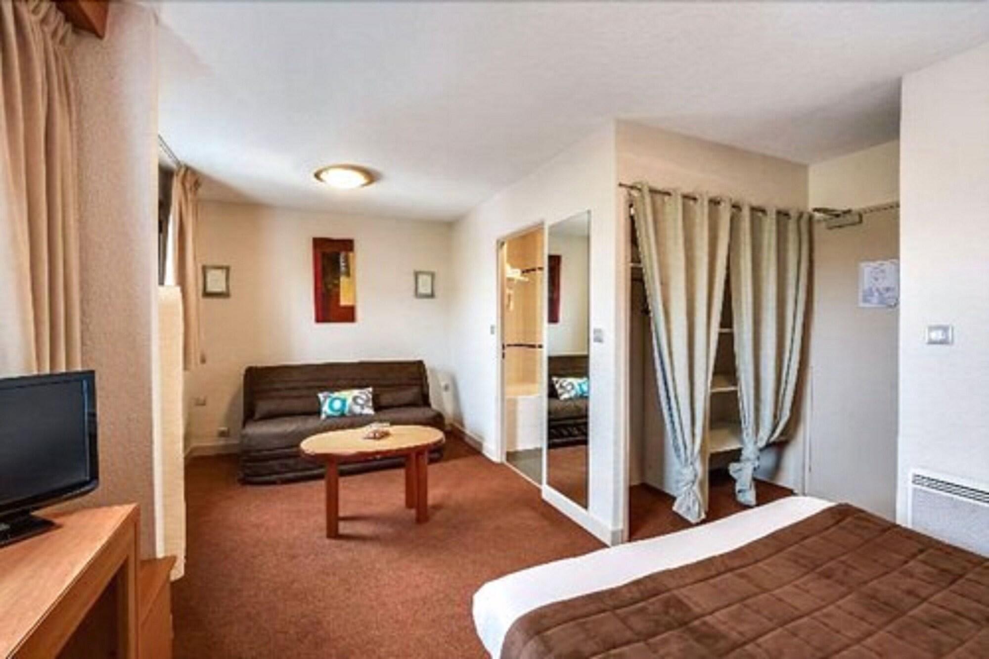 Brit Hotel Saint-Nazaire Centre Екстер'єр фото