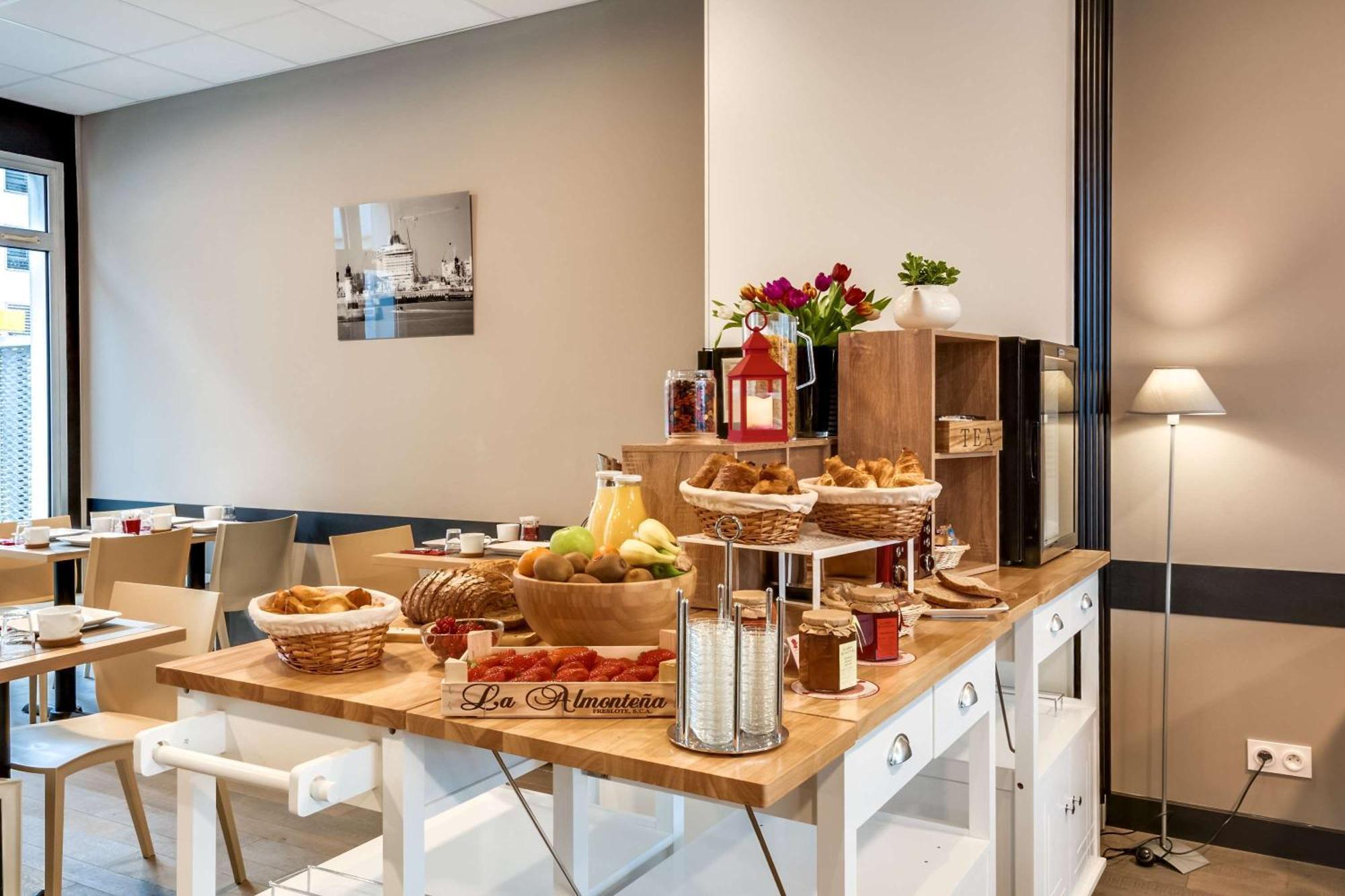 Brit Hotel Saint-Nazaire Centre Екстер'єр фото