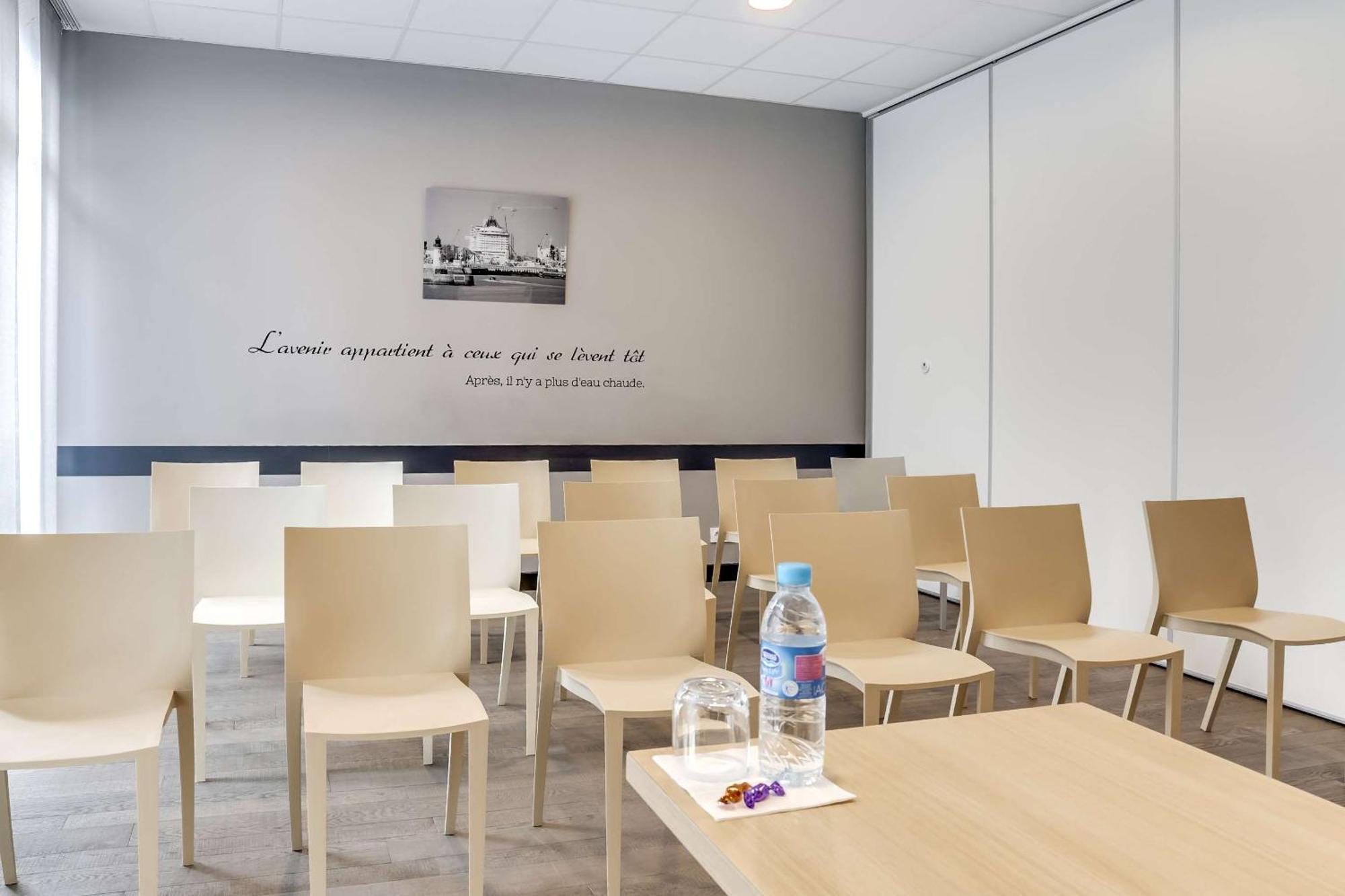 Brit Hotel Saint-Nazaire Centre Екстер'єр фото