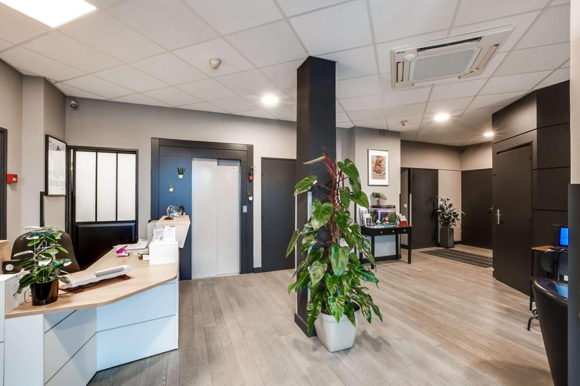 Brit Hotel Saint-Nazaire Centre Екстер'єр фото